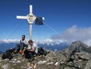 Am Gipfel des Hochreichkopfes, rechts der Acherkogel