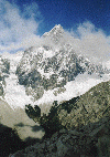 Wie ein Himalayariese ragt der Mitterspitz beim Abstieg über uns auf