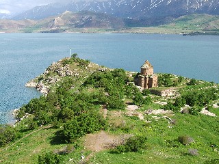 Die armenische Kirche auf der Insel im Van-See