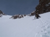 Nach oben wird es immer steiler. Rechts die Felsen des Gendarmes